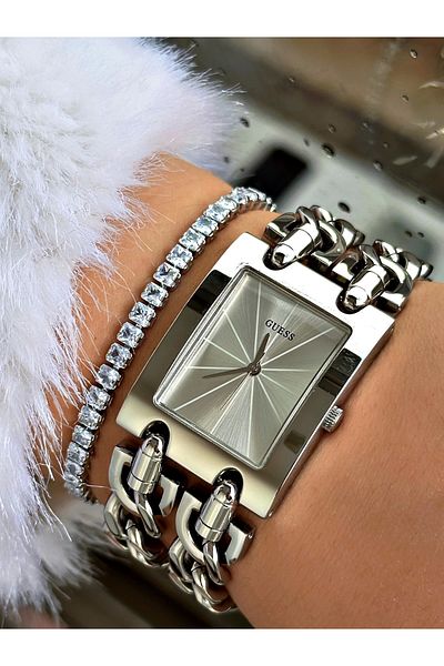 Guess GUW1117L1 Women's Wristwatch