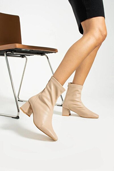 Büşra Sultan Ayakkabı & Çanta Kadın Bej Küt Kalıp Streç Deri Bot