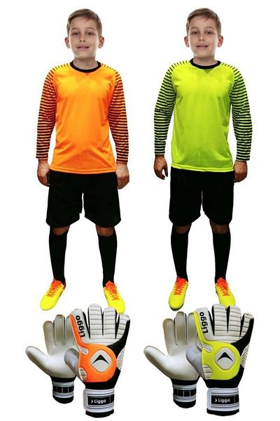 Liggo Children's Goalkeeper Gloves Sponge Supported Children's Goalkeeper Jersey Shorts Socks Set