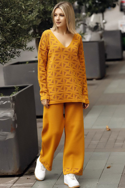 ALCHON V-neck Long Sleeve Loose Cut Split Sweater Elastic Waist Straight Leg Trousers Knitwear Two Pieces Set