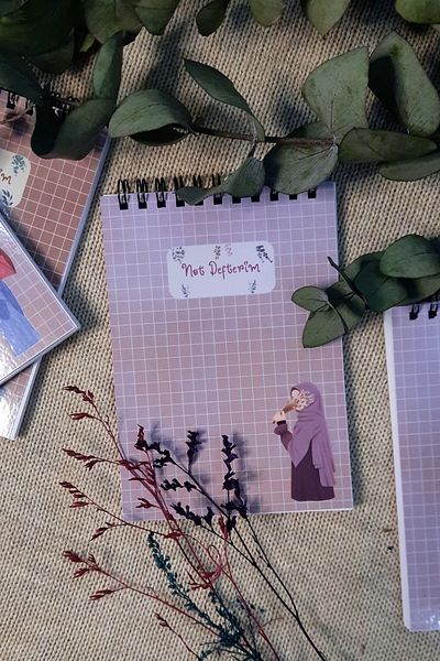 Burak Baskı Tasarım لافندر هيكاب جيرل / A-6 سلك حلزوني مربع المفكرةلوحة مذكرة، لوحة مذكرة، رمضان