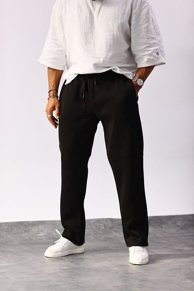 MADZEYMODA Ανδρικό μαύρο φούτερ με φαρδύ σχέδιο με 3 κλωστές