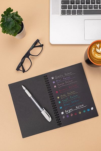 Four Kids Black Leaf Notebook Spiral 14X20 20 Sheets 40 Sheets White Gel Pen