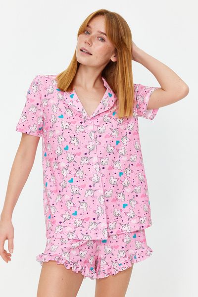 Trendyol Collection Σετ πιτζάμες με διασκεδαστικό μοτίβο ροζ βαμβακερό βολάν - THMSS22PT0483