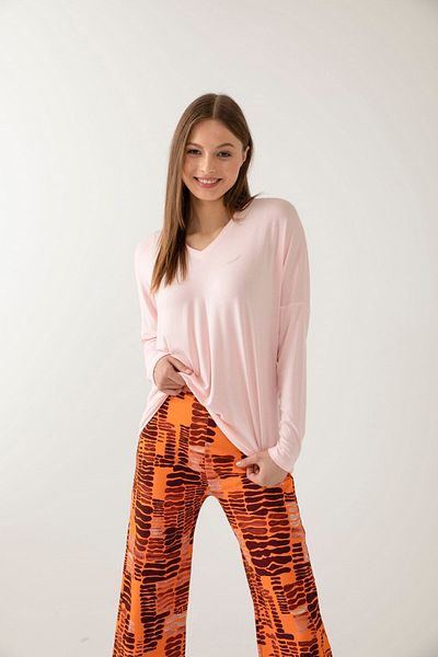 Pamuk & Pamuk Cinnamon Patterned Powder Color V-Neck Women's Pajama Set