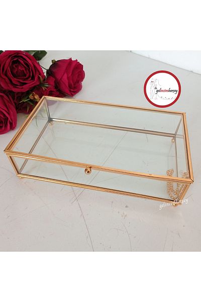 Gelincimherşey Medium Size Footed Glass Box with Rectangular Lid