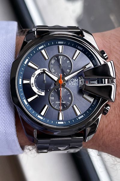 Tom Jones Men's Wristwatch 3 Atm Waterproof Smoke Color Steel Cord + Bracelet TJE2035C5