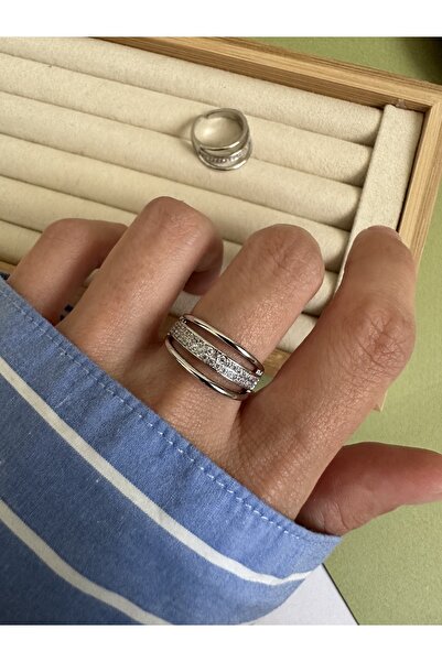 ringbox 3 Sıra Zirkon Taşlı Gümüş Renk Yüzük