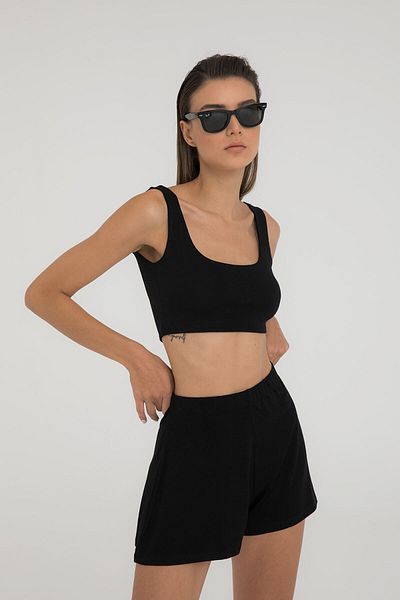 SHEISMONO Crop Top negru ultra moale