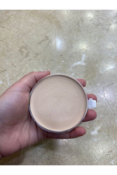 Mujgan's كريم الأساس