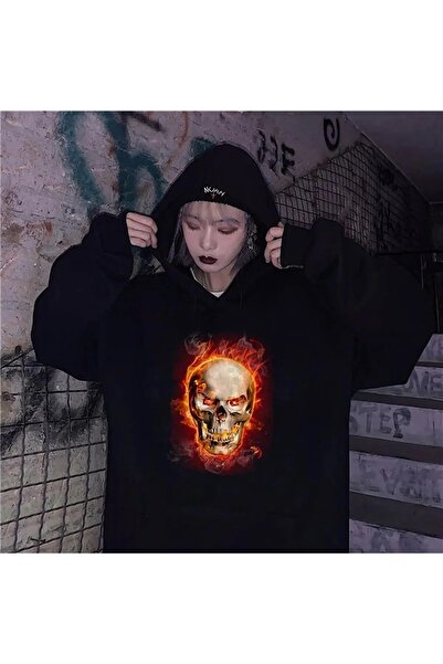 Le Savu supradimensionat cu glugă Burning Skull cu imprimeu Culoare neagră Sw...