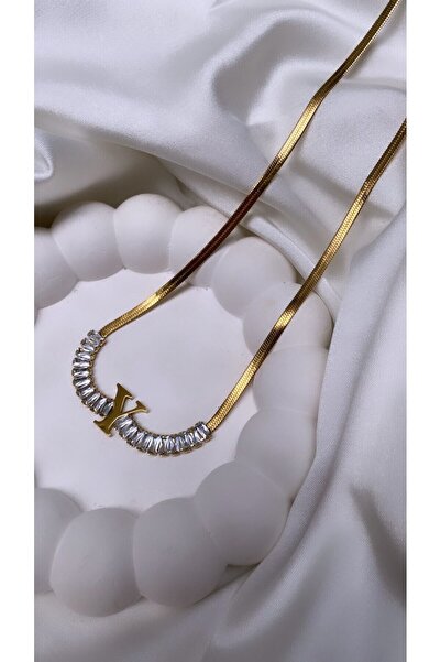 Accessories قلادة على شكل حرف Y من الفولاذ باللون الذهبي