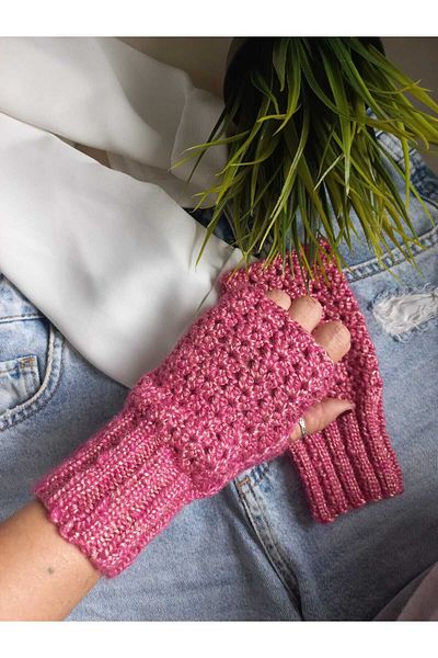 ZeynDesign Trendy Metallic Pink Fingerless Gloves