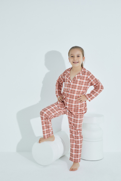 STRAWBERRY PAMUKLU DÜĞMELİ PİJAMA TAKIM