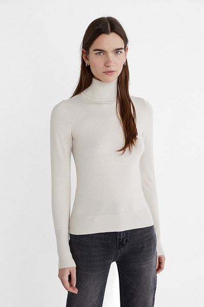 Stradivarius High Collar Knitwear Sweater