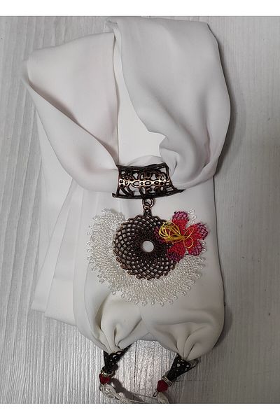 Kevser nur tuhafiye Needle embroidered scarf