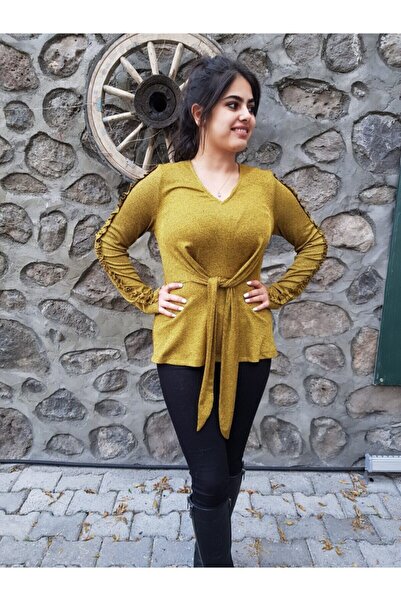 FERGAN Women's Saffron Belted Blouse