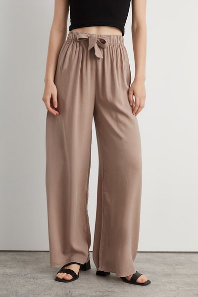 Bukamiss Women's Cream Viscose Woven Trousers