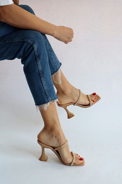 Ömer Ediz Shoes Papuci cu detalii de piatră din piele nudă