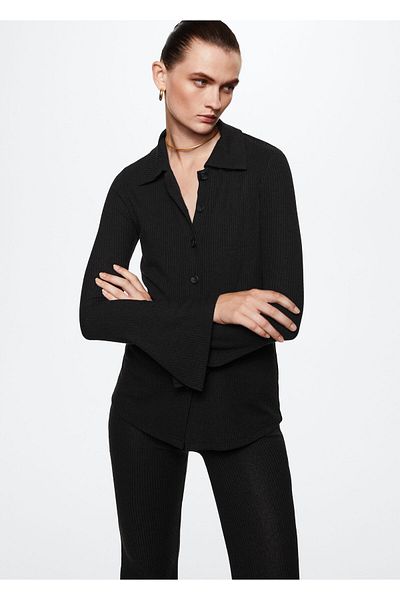 MANGO Woman Черна дамска риза 37087722