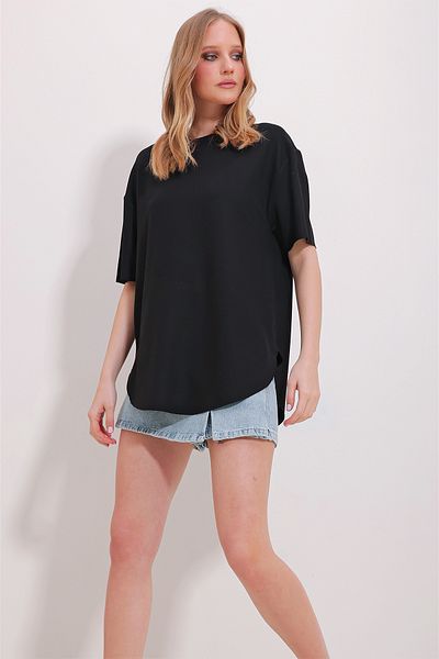 Trend Alaçatı Stili Women's Black Crew Neck Oval Cut Modal T-Shirt ALC-X11506