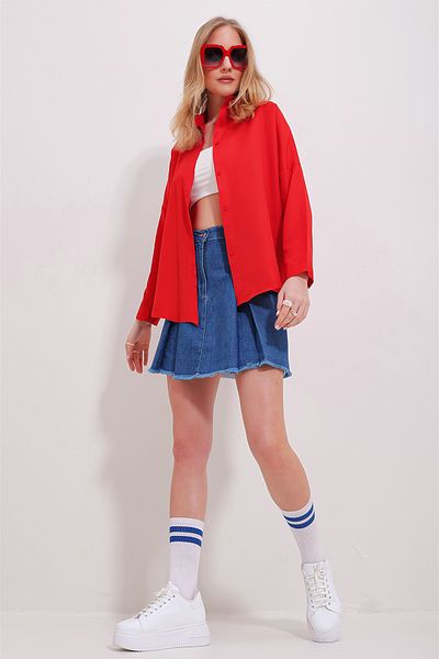 Trend Alaçatı Stili Rotes Basic-Hemd aus Baumwolle mit Manschetten für Damen ALC-X11494