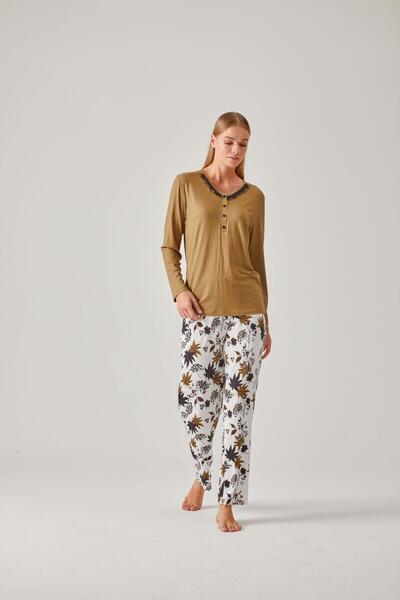 Pamuk & Pamuk Ceviz Yeşil Tişört & Siyah Ceviz Yeşil Çiçek Desenli Viskon Kadın Pijama Takımı