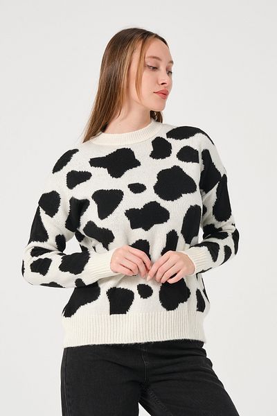PUNKY CAT Women's Black Ecru Dalmatian Patterned Crew Neck Knitwear Sweater