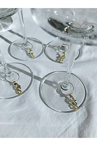 Sfenks. Şarap Kadehi Küpesi