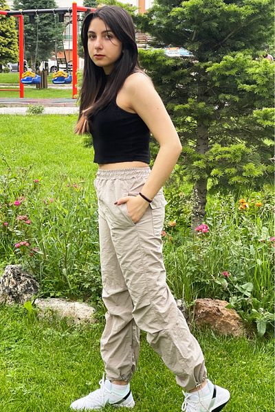 fmnbutik Girl's Parachute Fabric Adjustable Elastic Comfortable High Waist Loose Pocket Detail Cut Pants