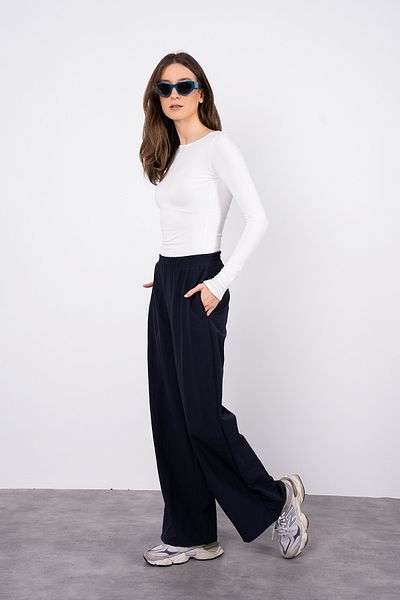 SHEISMONO Μπλούζα Soft Touch V-Neck Λευκή
