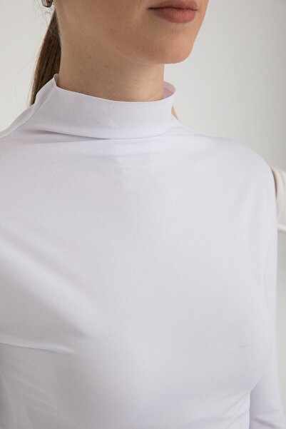 SHEISMONO Блузка з напівголовним коміром Soft Touch, біла