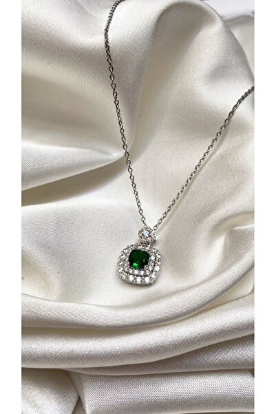 Accessories نموذج الرغيف الفرنسي قلادة فضية اللون من الفولاذ الزمرد