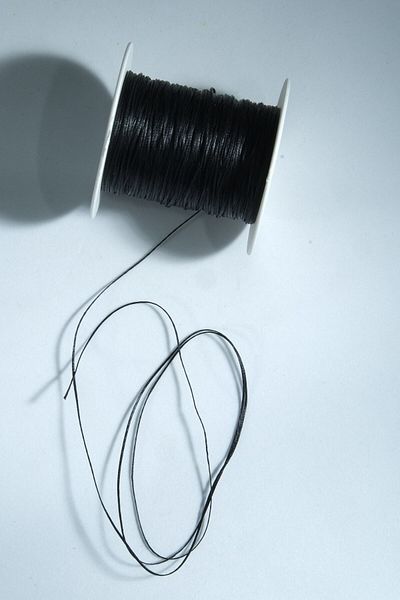 Eskişehir hobi sanat Μαύρο 0,6 mm 100 μέτρα κερωμένο σχοινί θήκης δερμάτινο κολιέ με κλωστή ραπτικής Σχέδιο κοσμήματος Σχοινί βραχιόλι