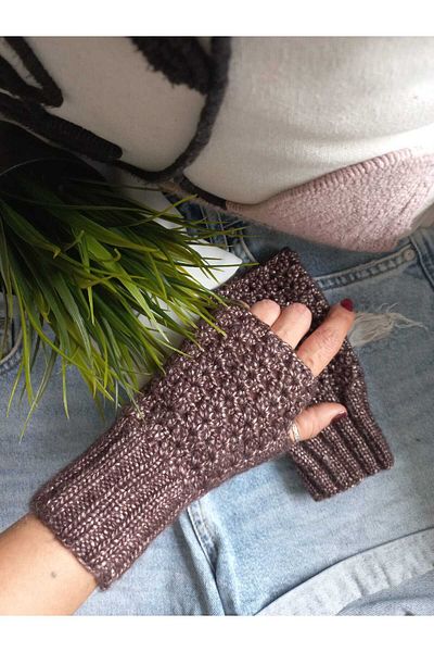ZeynDesign Trendy Metallic Brown Fingerless Gloves