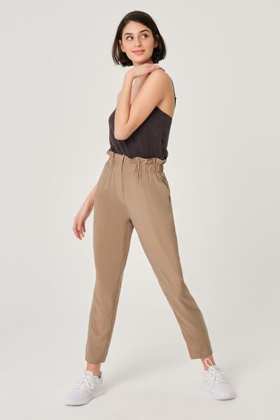 Dagi Mink Short Skinny Leg Elastic Waist Trousers