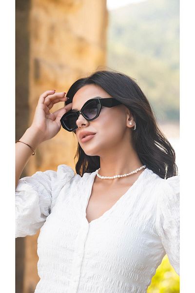 Angel Eyes Rectangular Black Framed Unisex Sunglasses Pr-8803c1