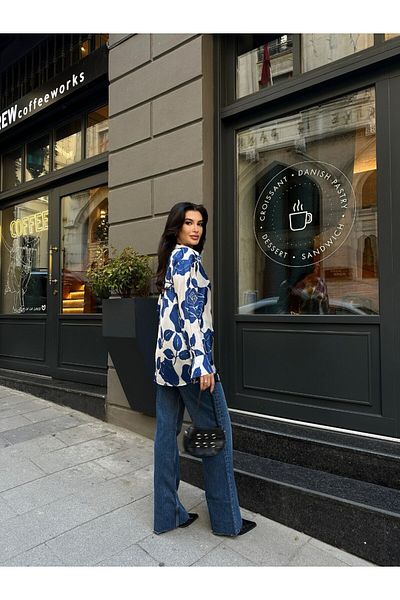 Vuntal BUTİK Cămașă albastră din satin șifon floral