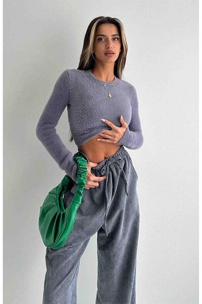 Telablanka Crew Neck Bearded Crop Sweater