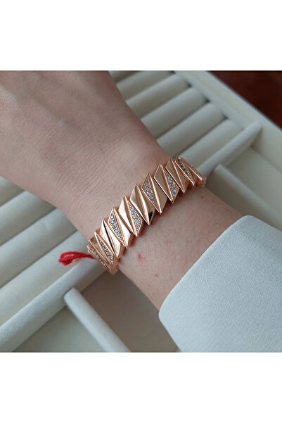 Myore Vıp Üçgen Taşlı Love Ipli Bileklik