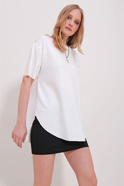 Trend Alaçatı Stili Women's White Crew Neck Oval Cut Modal T-Shirt ALC-X11506