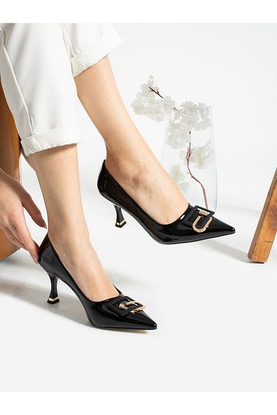 Alemdar Shoes Γυναικείο στιλέτο με αγκράφα VALERIA Μαύρο λουστρίνι