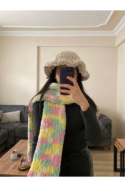 Moda Biçer Puffy Fashion Mower - Hand Knitted Scarf