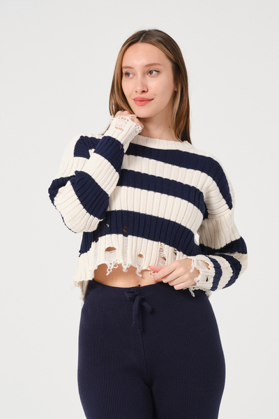 PUNKY CAT Women's Navy Blue Ecru Striped Crew Neck Knitwear Sweater