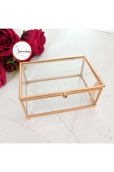 Gelincimherşey Small Size Footed Glass Box with Rectangular Lid