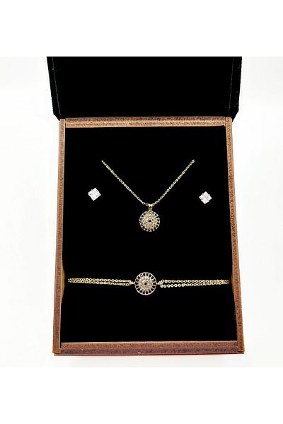 Hazellica Stylish Evil Eye Bead Gift Set in Velvet Coated Wooden Box