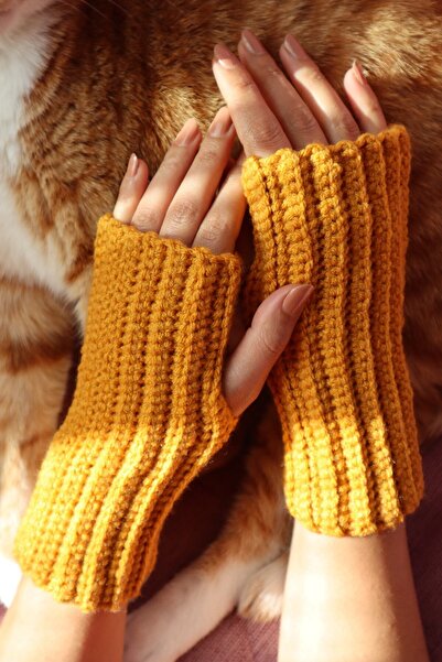 EHF LifeStyle Hand Knitted Fingerless Gloves / Hand Knitted Gloves / Fingerle...