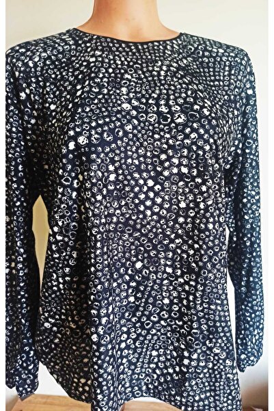 Noname احصل على مقاس أكبر!بلوزة الأم من Balanne Suede الأم الممشط بياقة دائري...