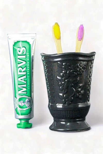 Evene Toothbrush Holder Toothbrush Holder Toothbrush Stand Toothbrush Holder Black Model 9