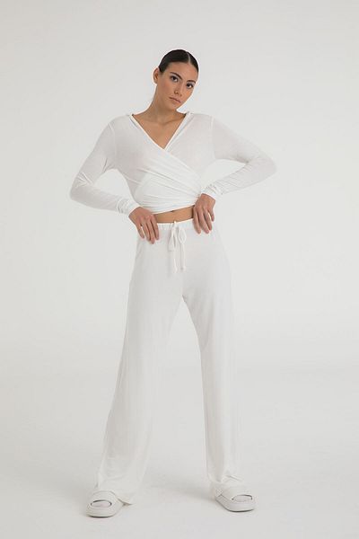 SHEISMONO Ecru Color Ultra Soft Lace-up Trousers